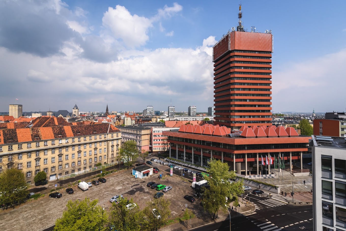 Poznan Ekonomi ve İşletme Üniversitesi – Poznań University of Economics and Business